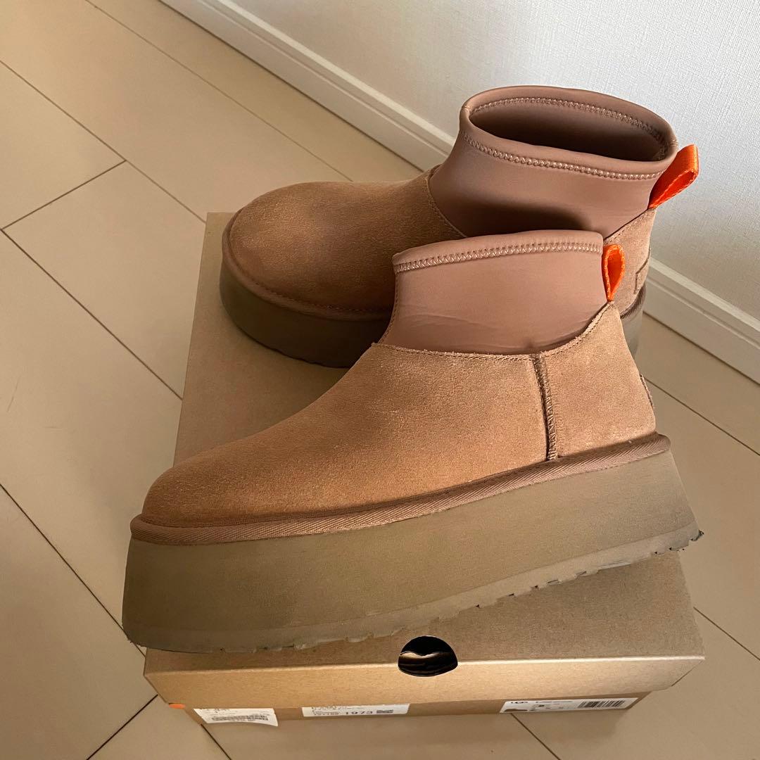 UGG クラシックミニディッパー　25センチ　チェスナット