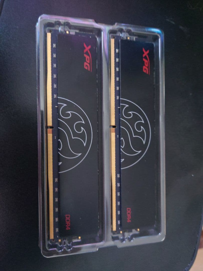 XPGHunter ゲーミングメモリDDR4-3200 16GB×2