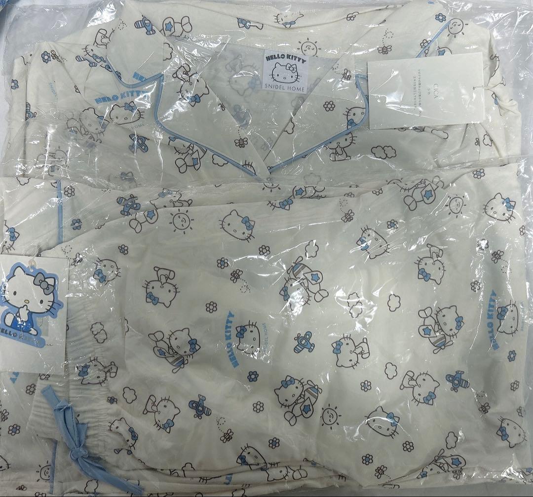 【新品】スナイデルホーム　キティ総柄　パジャマ上下　シャツ ロングパンツ