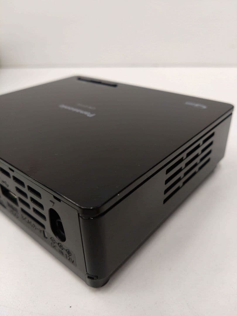 パナソニック プライベート ビエラ 10V型 ポータブルテレビ UN-10E11