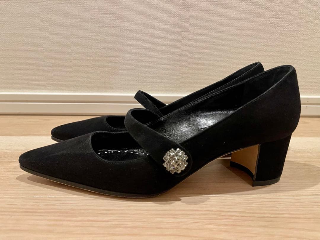 美品MANOLO BLAHNIKマノロブラニクビジュー付きメリージェーン35.5