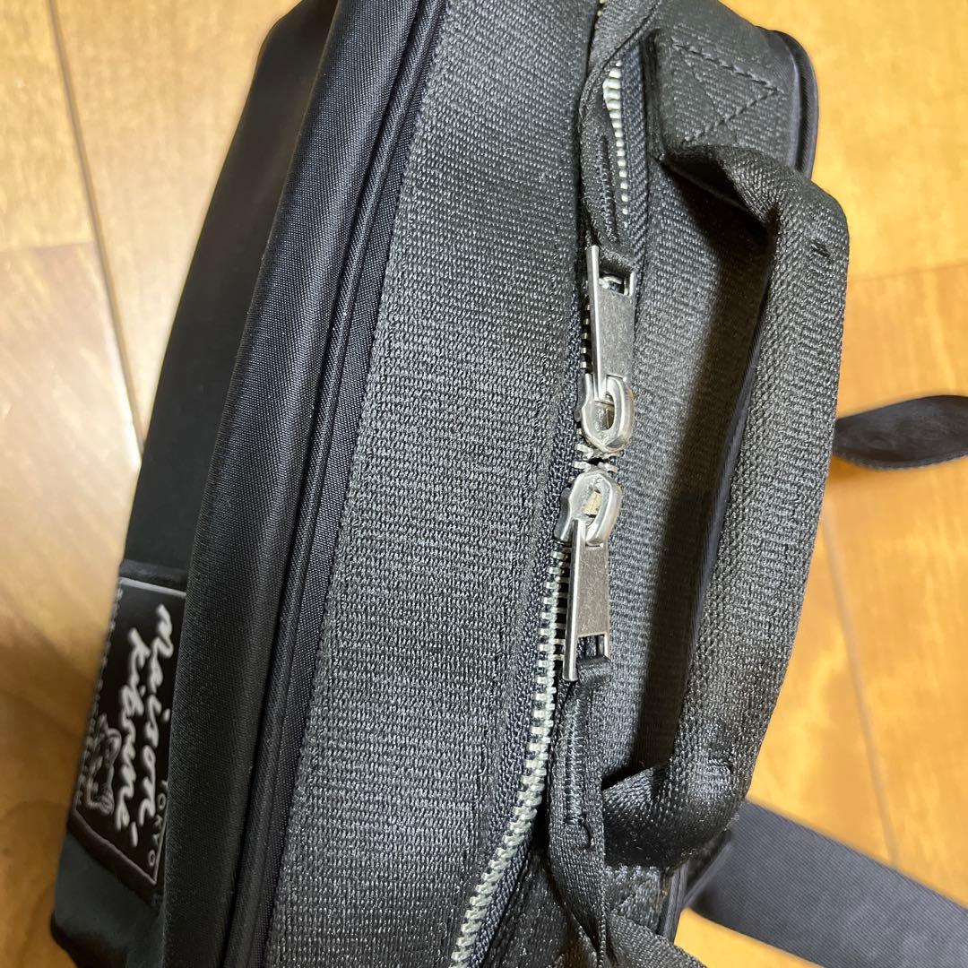 【極美品】メゾンキツネ ボディバッグ ブラック