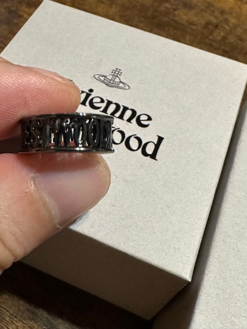 ぽんぽん様用　Vivienne Westwood ピアス ユニセックス　両耳