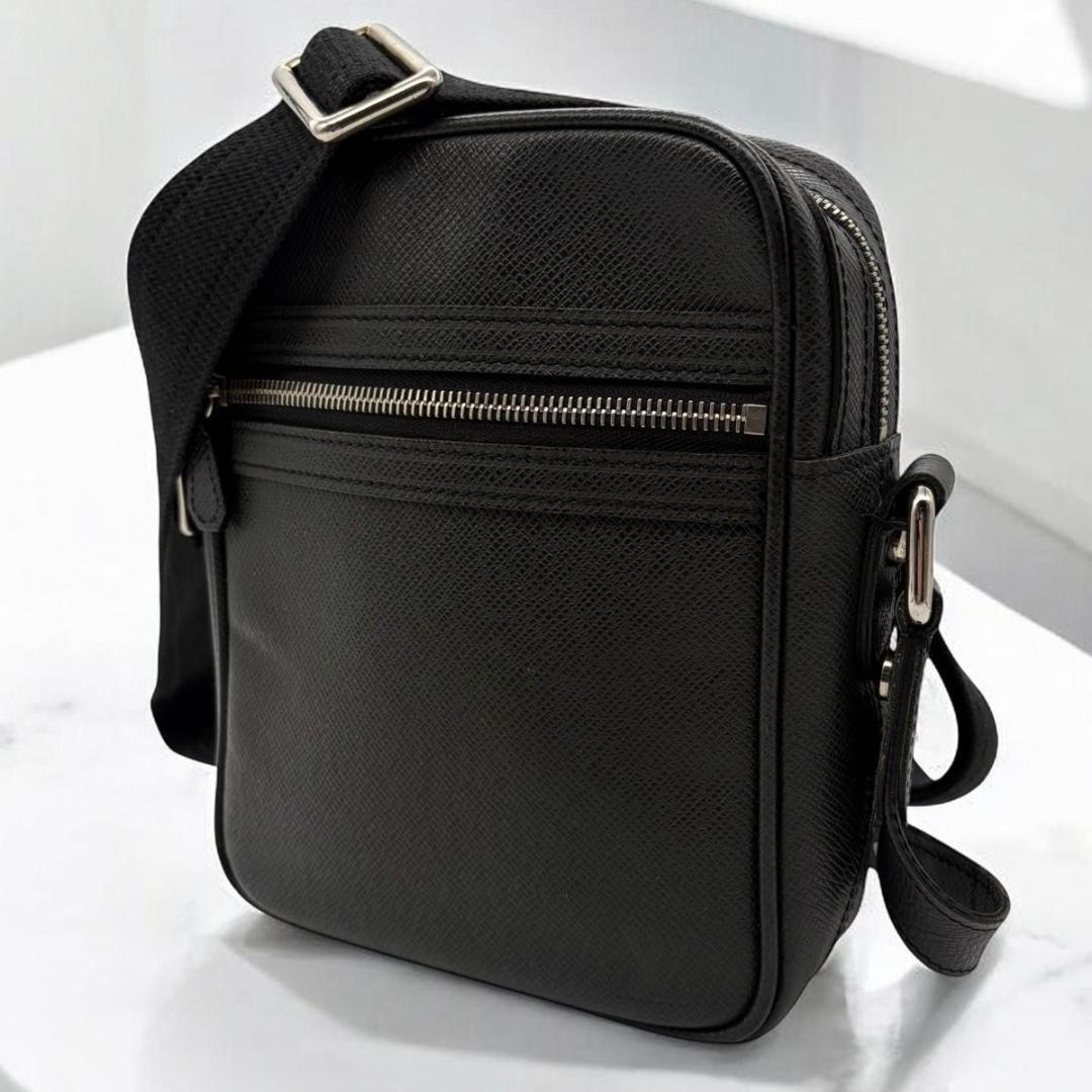 ルイヴィトン タイガ ディミトリ ショルダーバッグ アルドワーズ M32462