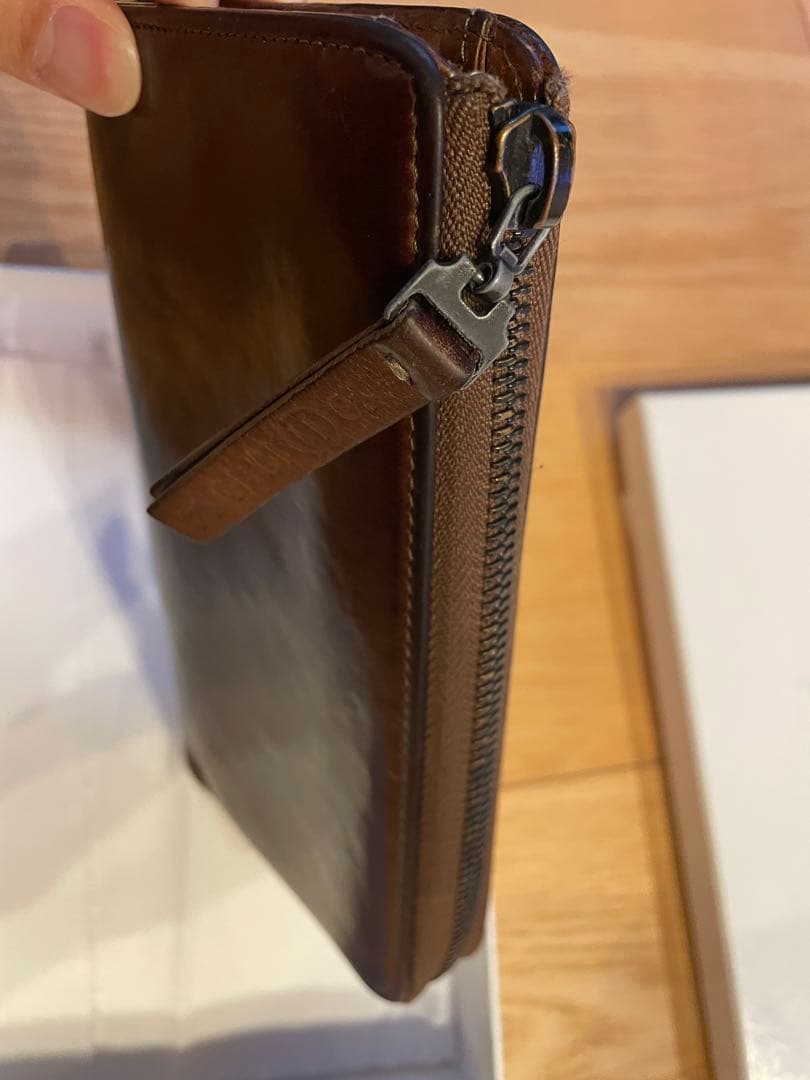 メゾンマルジェラ 4ステッチ レザー財布 ラウンドジップ ブラウン