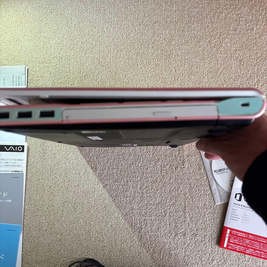 SONY VAIO ノートPC SVE151J13N
