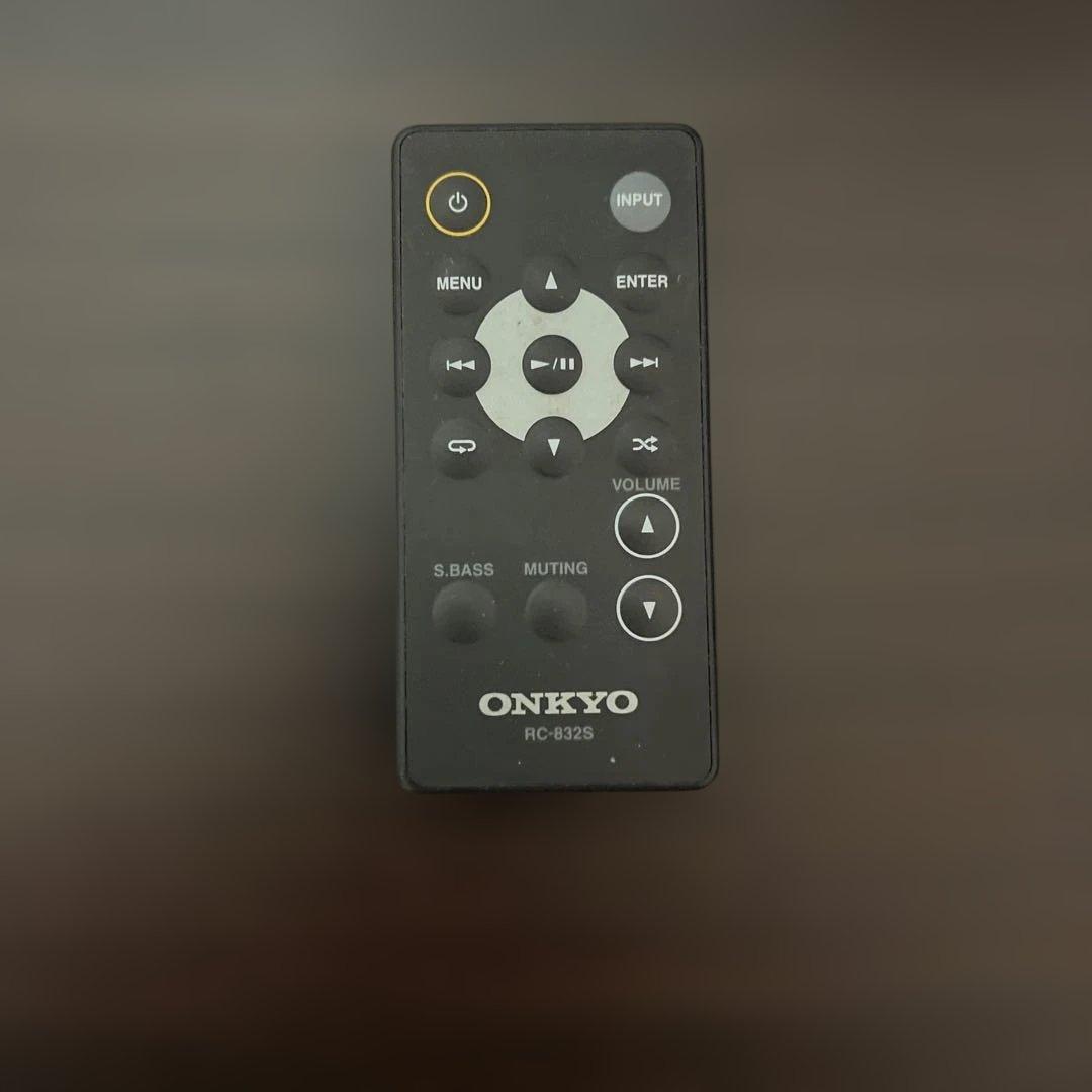 ONKYO Bluetooth スピーカー　低音　SBX-200