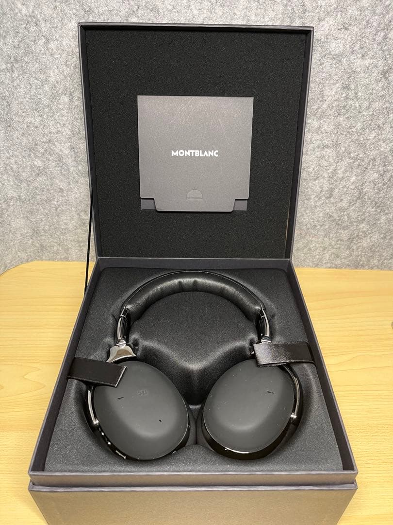 【美品】MONTBLANC MB 01 オーバーイヤーヘッドフォン ブラック