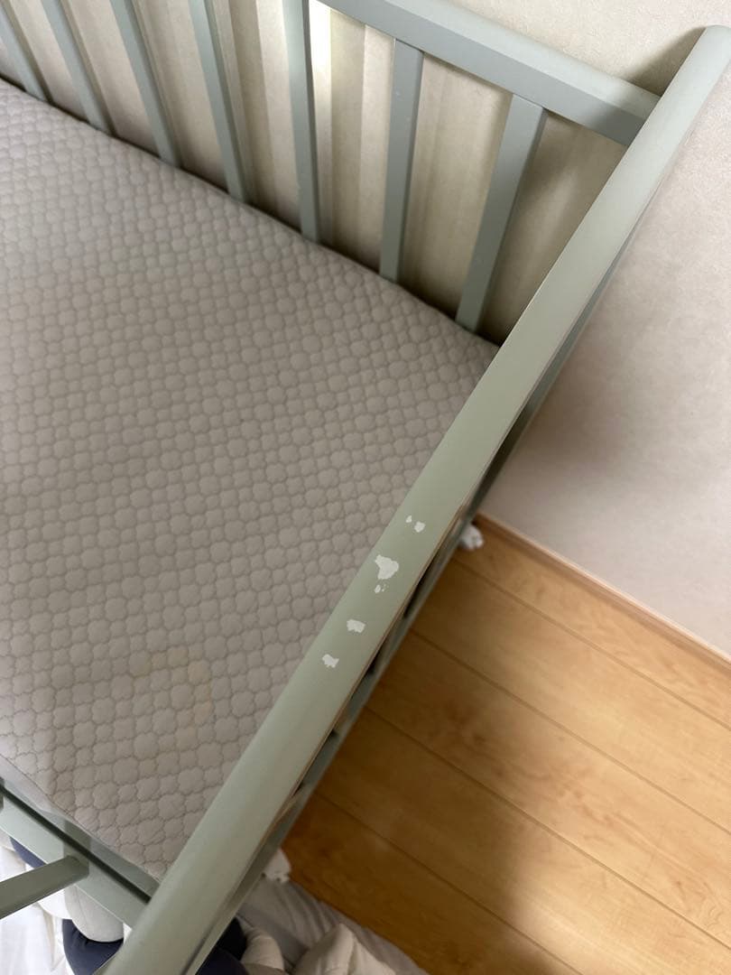 haru　ベビーベッド あわイロ 天然木 通気性 スライド式