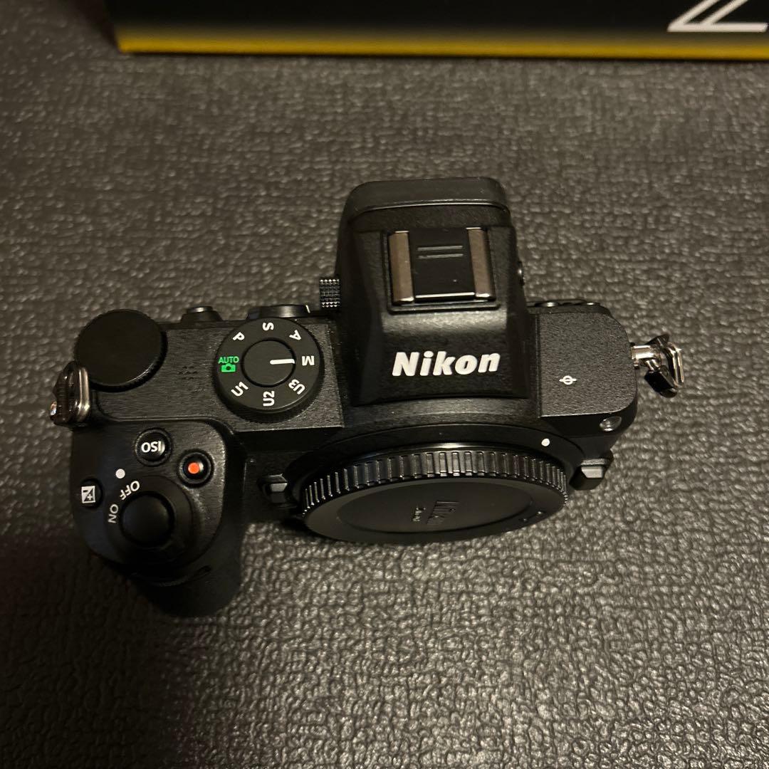 ニコン Z5 ボディ ミラーレス一眼カメラ(ショット数1700枚)