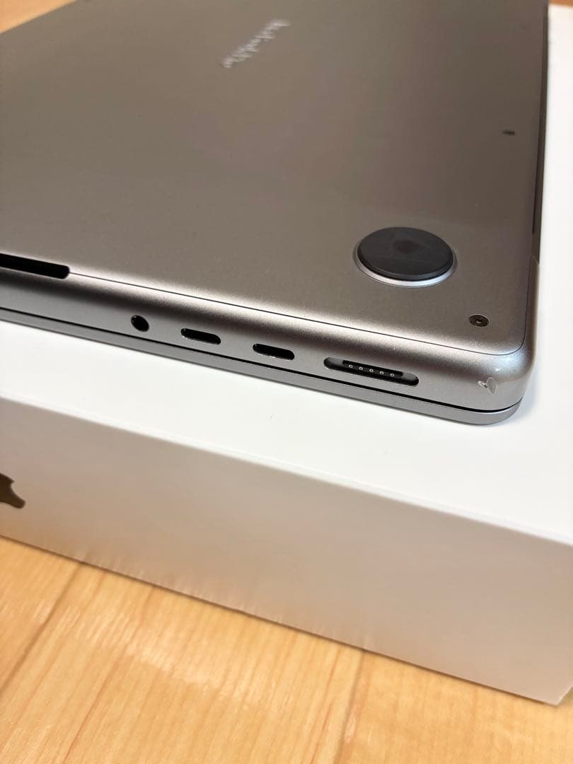 MacBook Pro M1 Pro 2021 32GB/512GB 14インチ