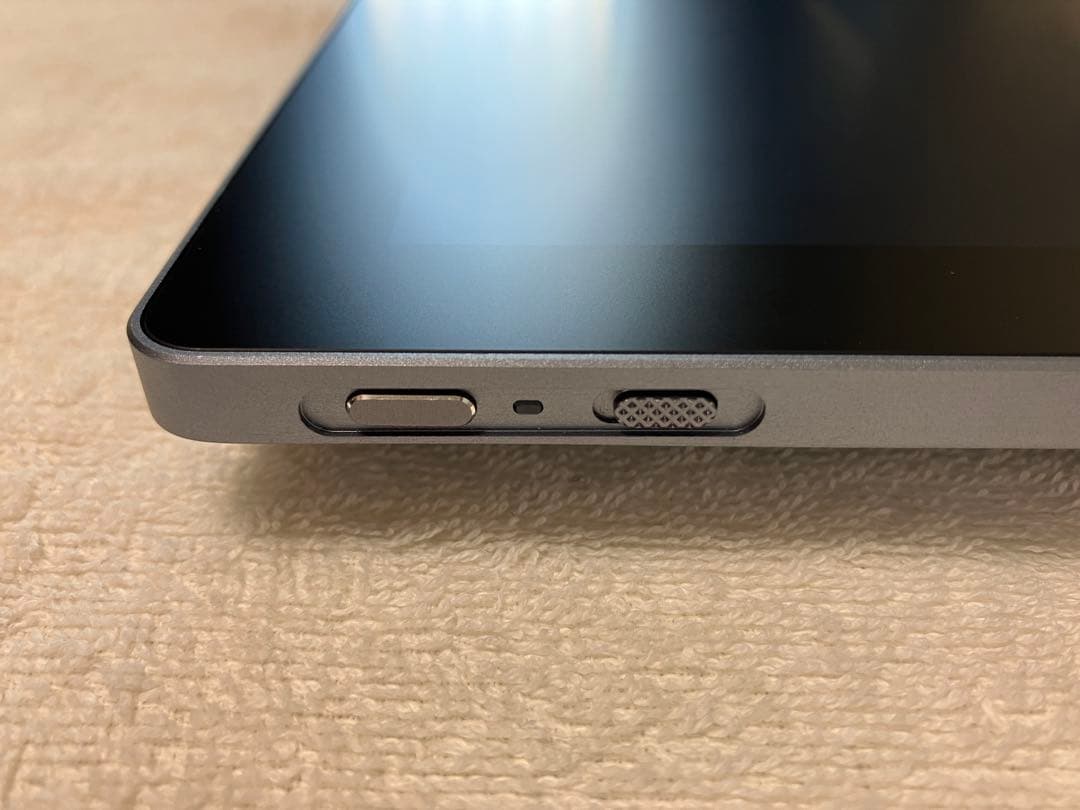 HUION Kamvas Pro 19（グローブ・左手デバイスなし）