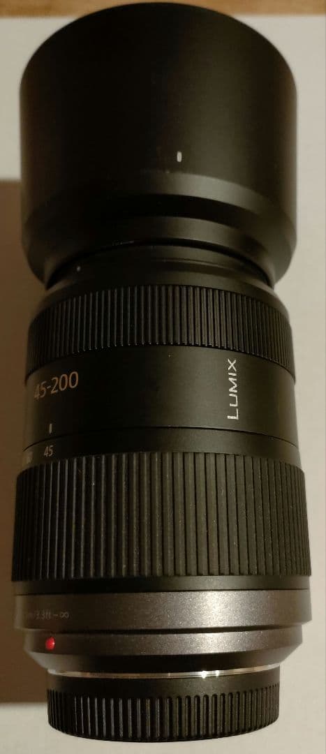 望遠ズームレンズ　LUMIX