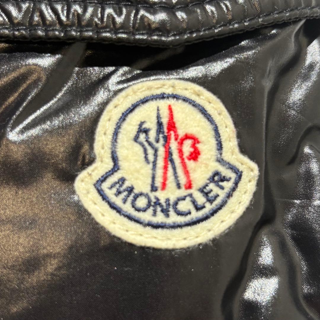 MONCLER ダウンジャケット BADY フーディ ブラック0