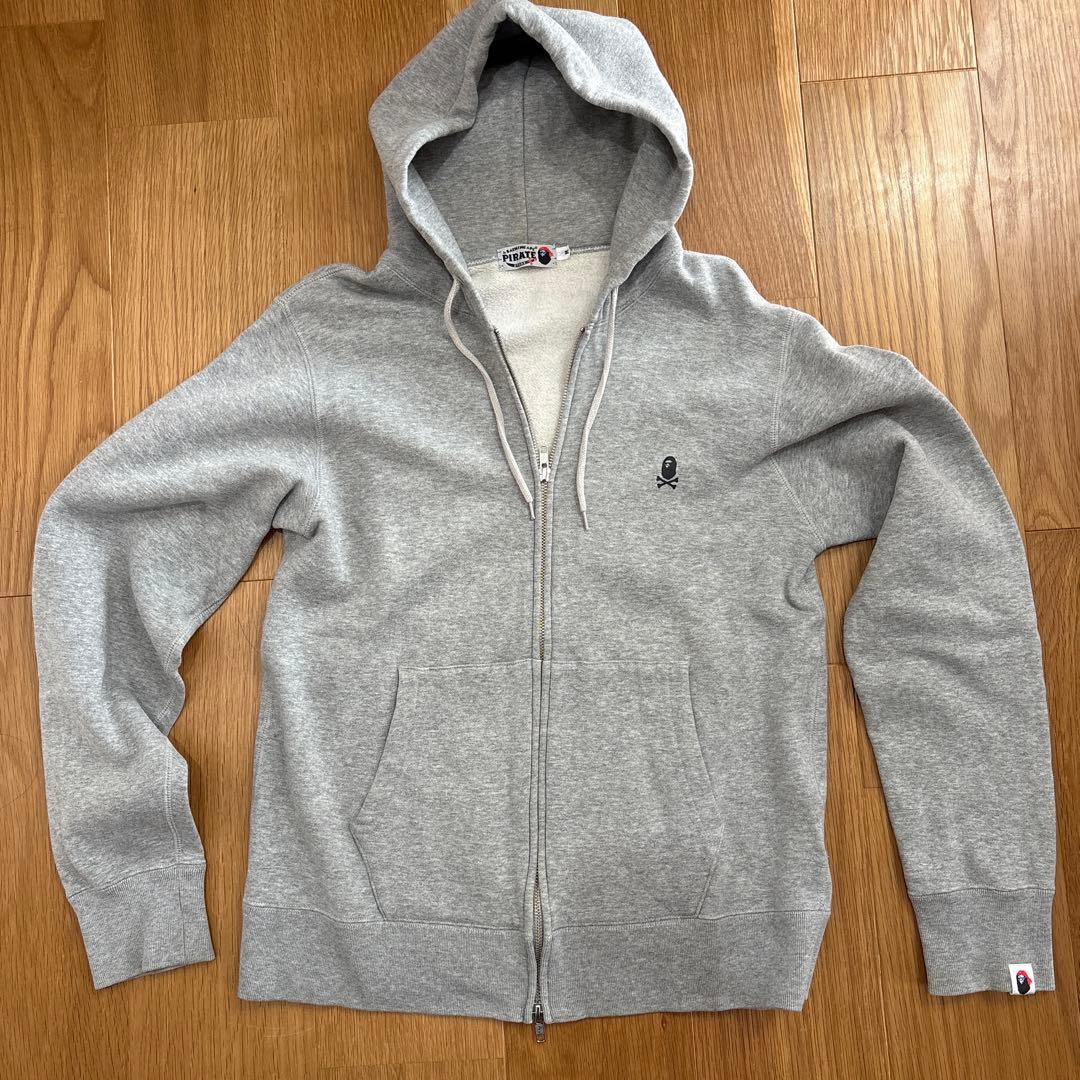 A BATHING APE エイプ　ジップアップパーカー