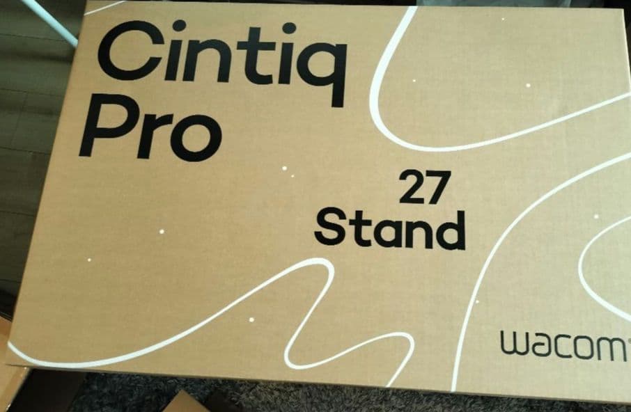 Wacom Cintiq Pro 27 専用スタンド付き
