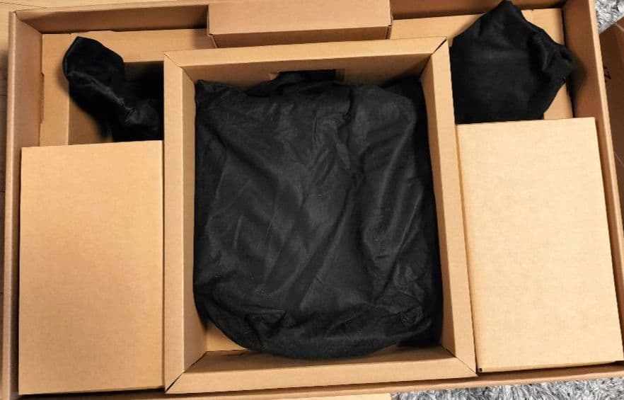 Wacom Cintiq Pro 27 専用スタンド付き