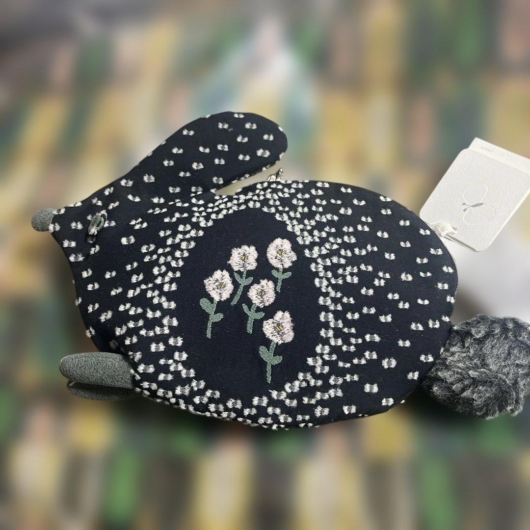 ミナペルホネン　うさポーチ新品