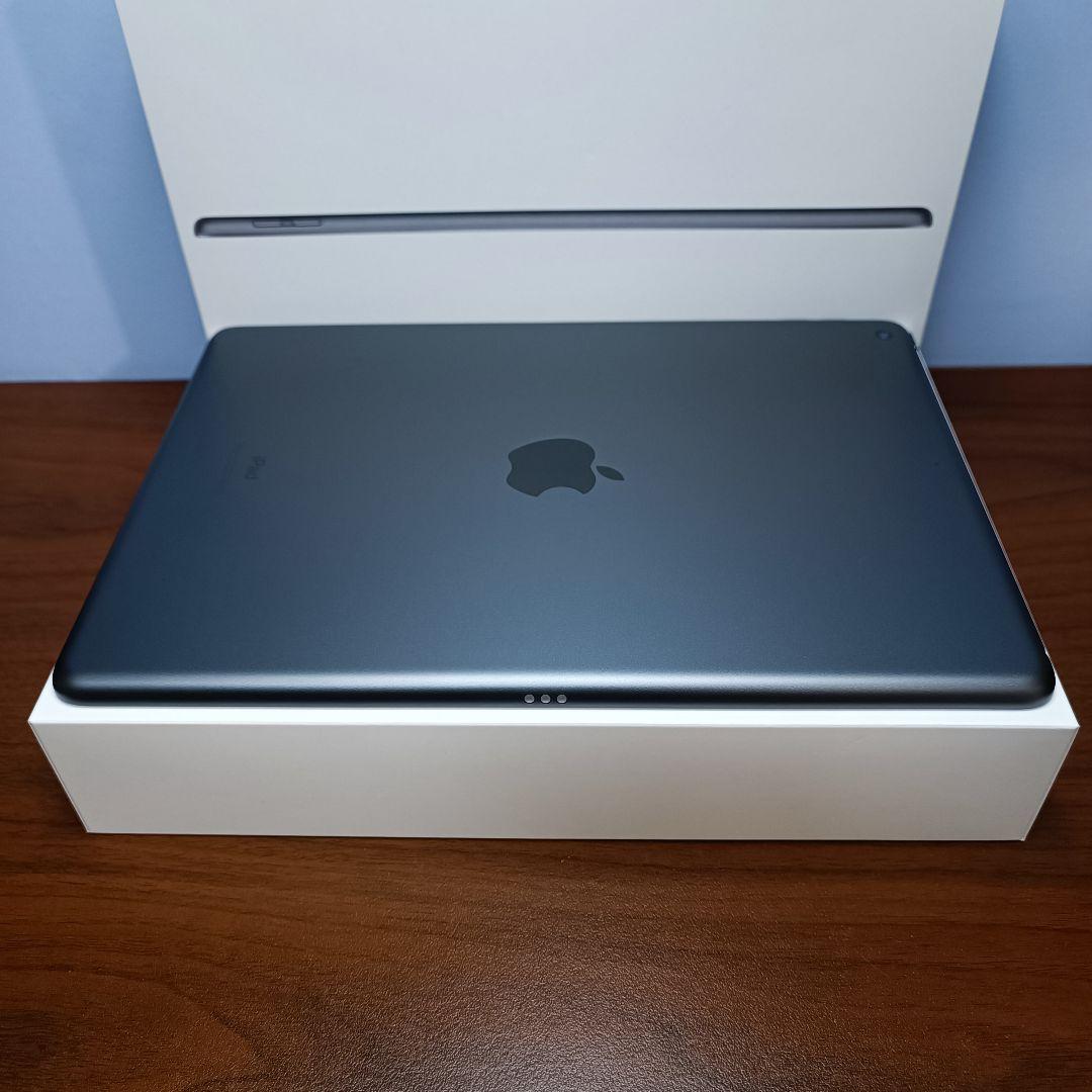 (美品) iPad 10.2 第7世代 WiFi 32GB キーボード付き