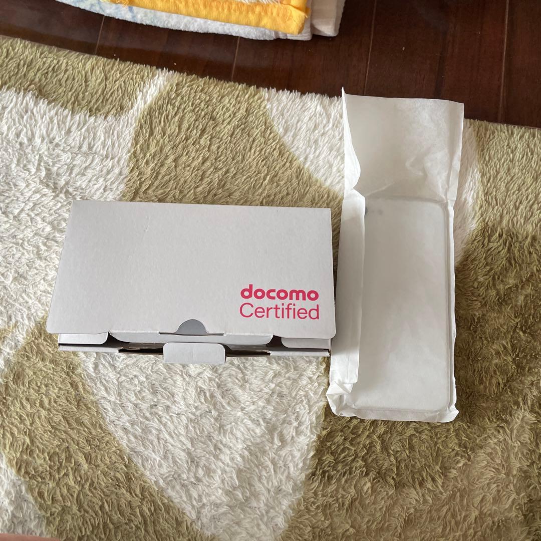 【新品、未使用】iphone SE 第二世代 64GB ホワイト