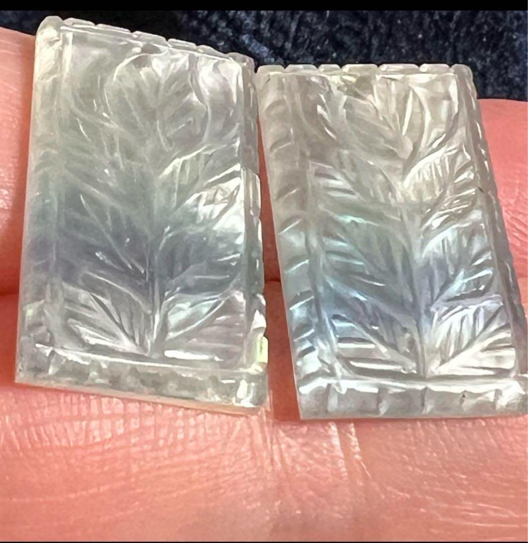 Gちゃん❤️ホワイトシェル　マーガレット　カービング　他　14kgfピアス