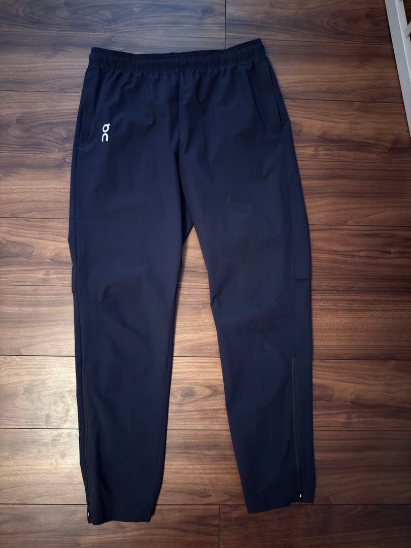 On CORE PANTS（サイズM）