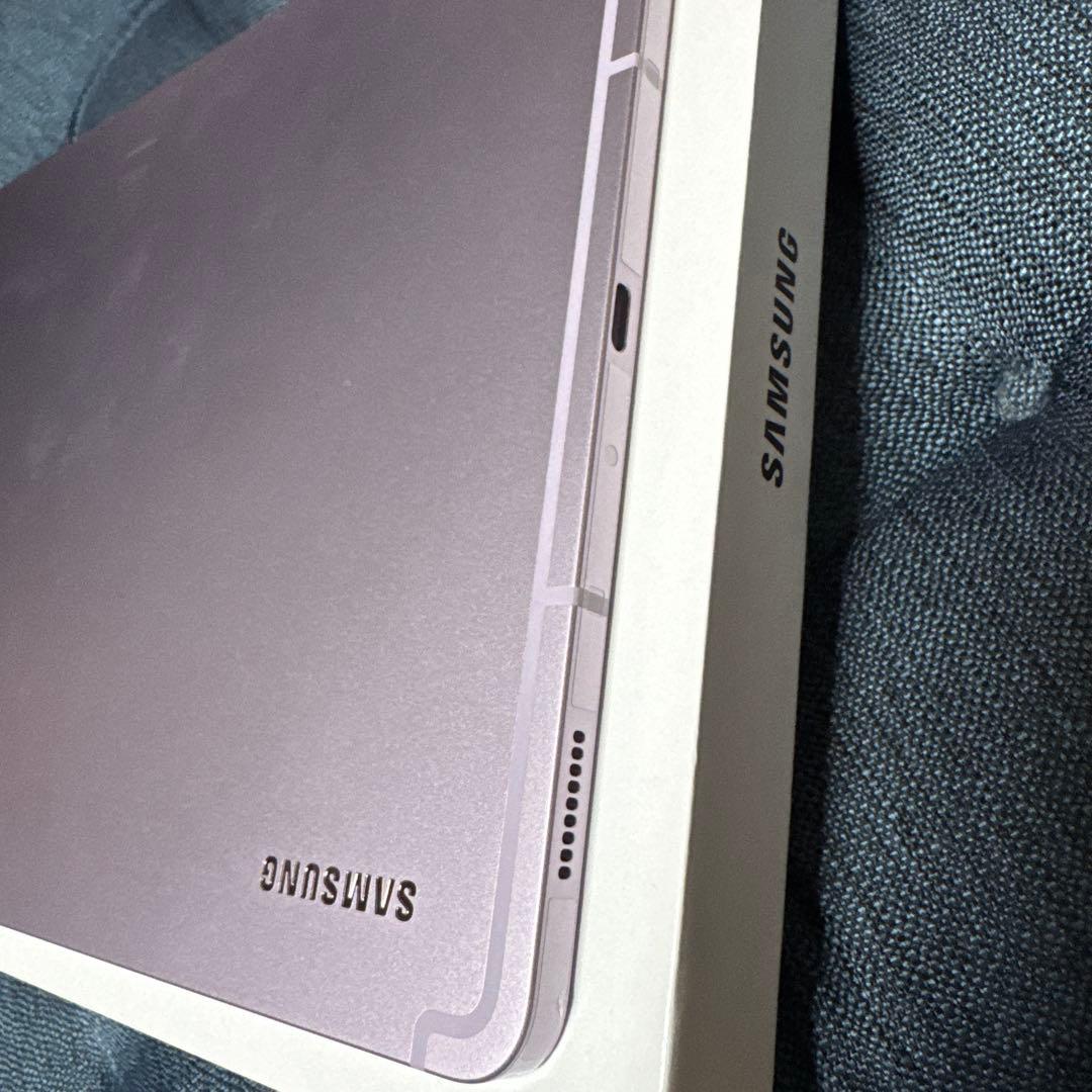 Samsung Galaxy Tab S9 FE 本体 パープル　ケース付き
