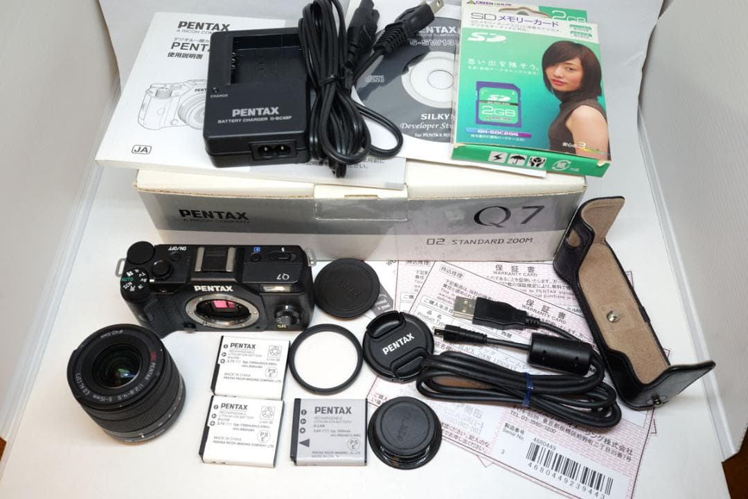PENTAX Q7 + 02 STANDARD ZOOM 5-15mm セット