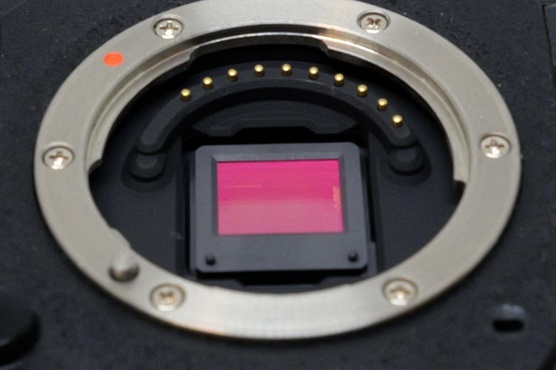 PENTAX Q7 + 02 STANDARD ZOOM 5-15mm セット