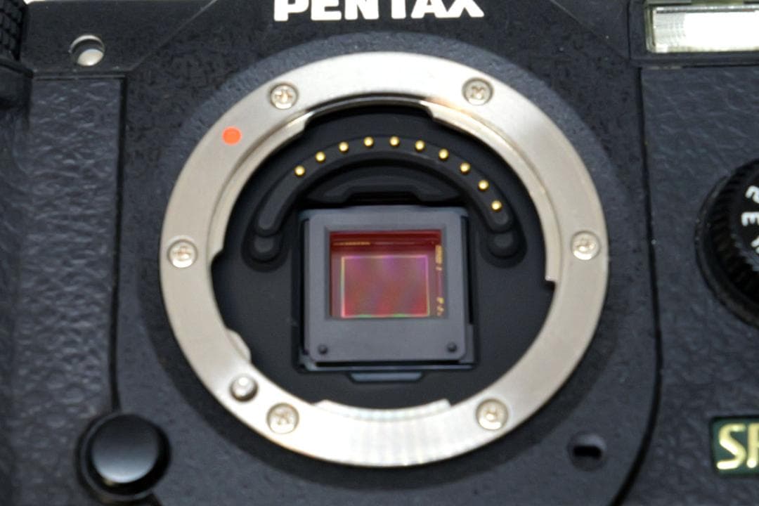 PENTAX Q7 + 02 STANDARD ZOOM 5-15mm セット