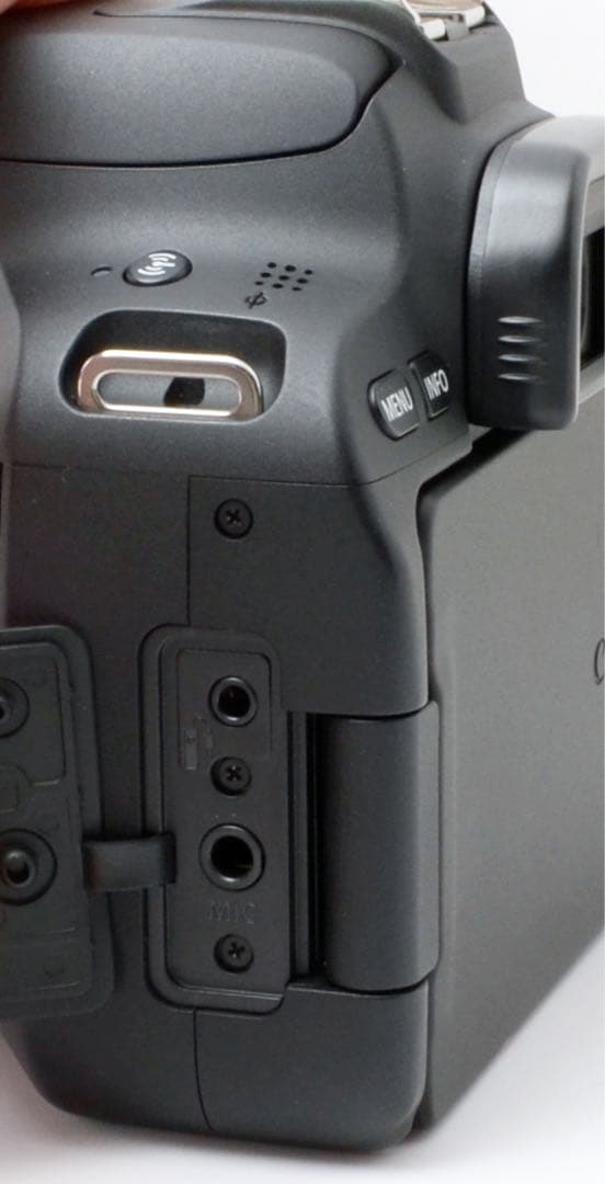 X7後継機！Canon EOS kiss X9★美品★Wi-Fi内蔵★すぐ使える