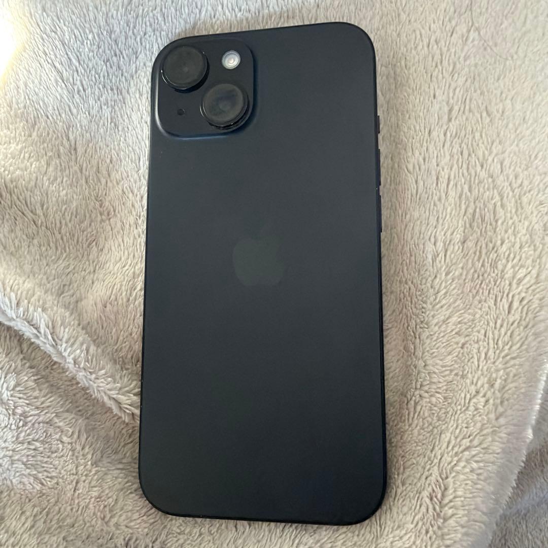 Apple iPhone 15ブラック