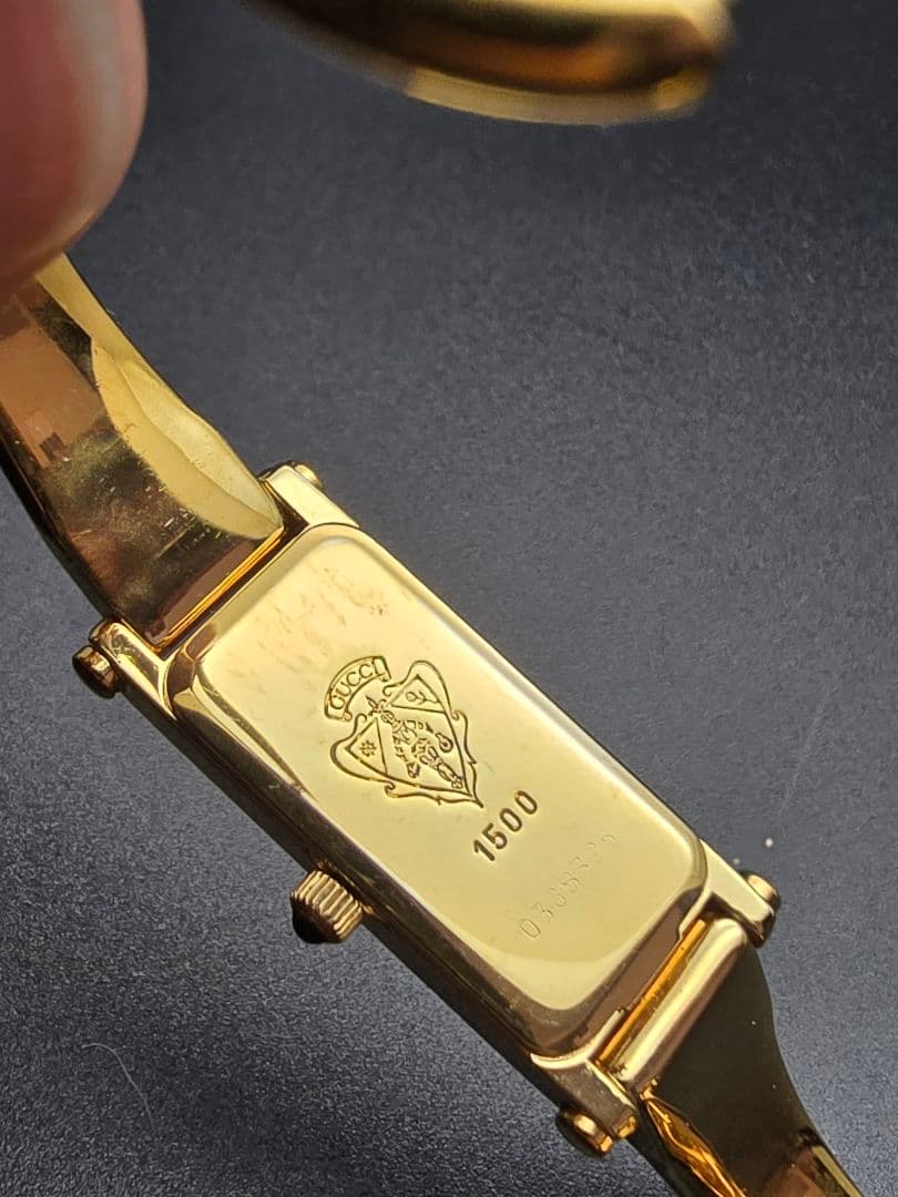 稼働 電池交換済 1500L グッチ GUCCI ゴールド eta280 腕時計