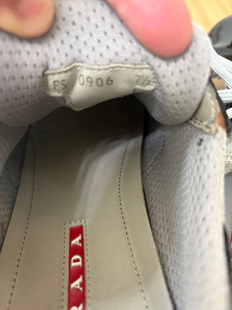 【早い者勝ち！】PRADA スニーカー ブラック/グレー