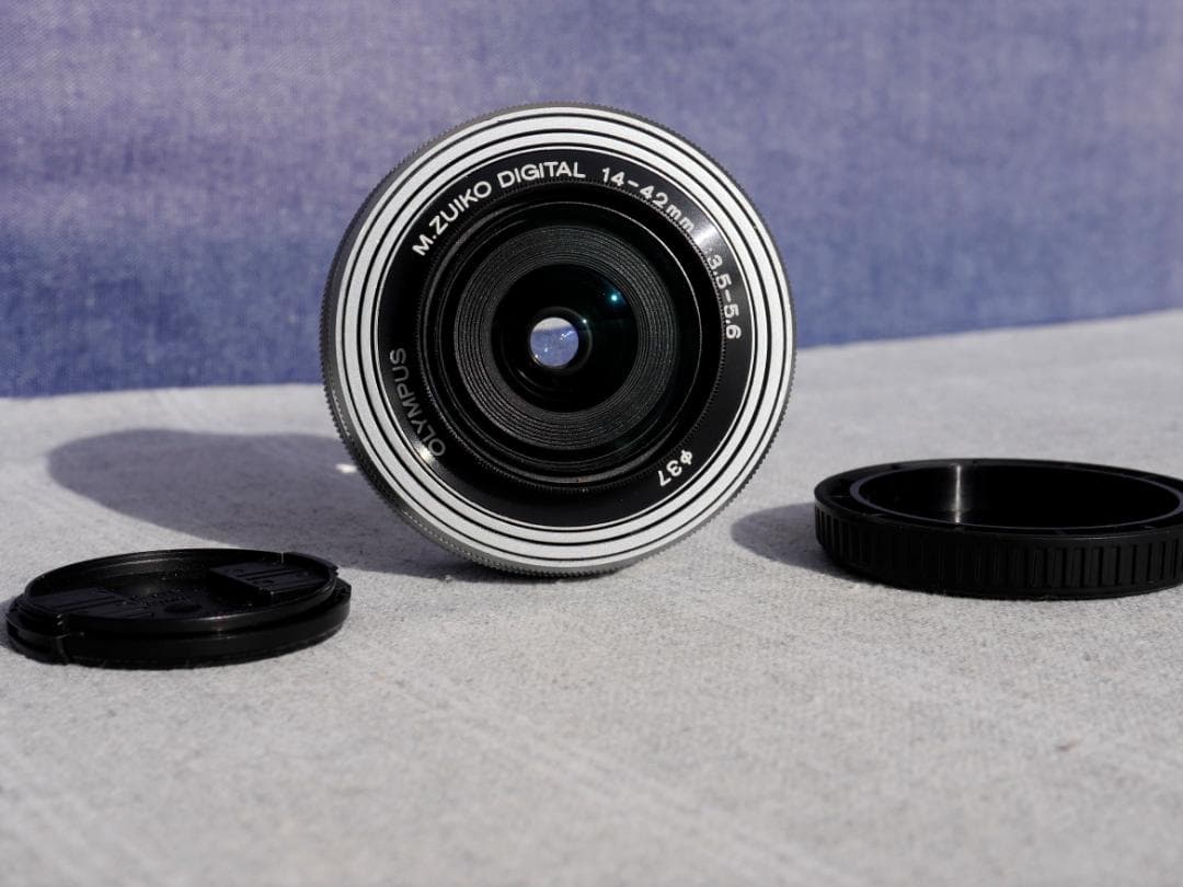 オリンパス M,ZUIKO14-42パワーズーム マルミ保護レンズ付き
