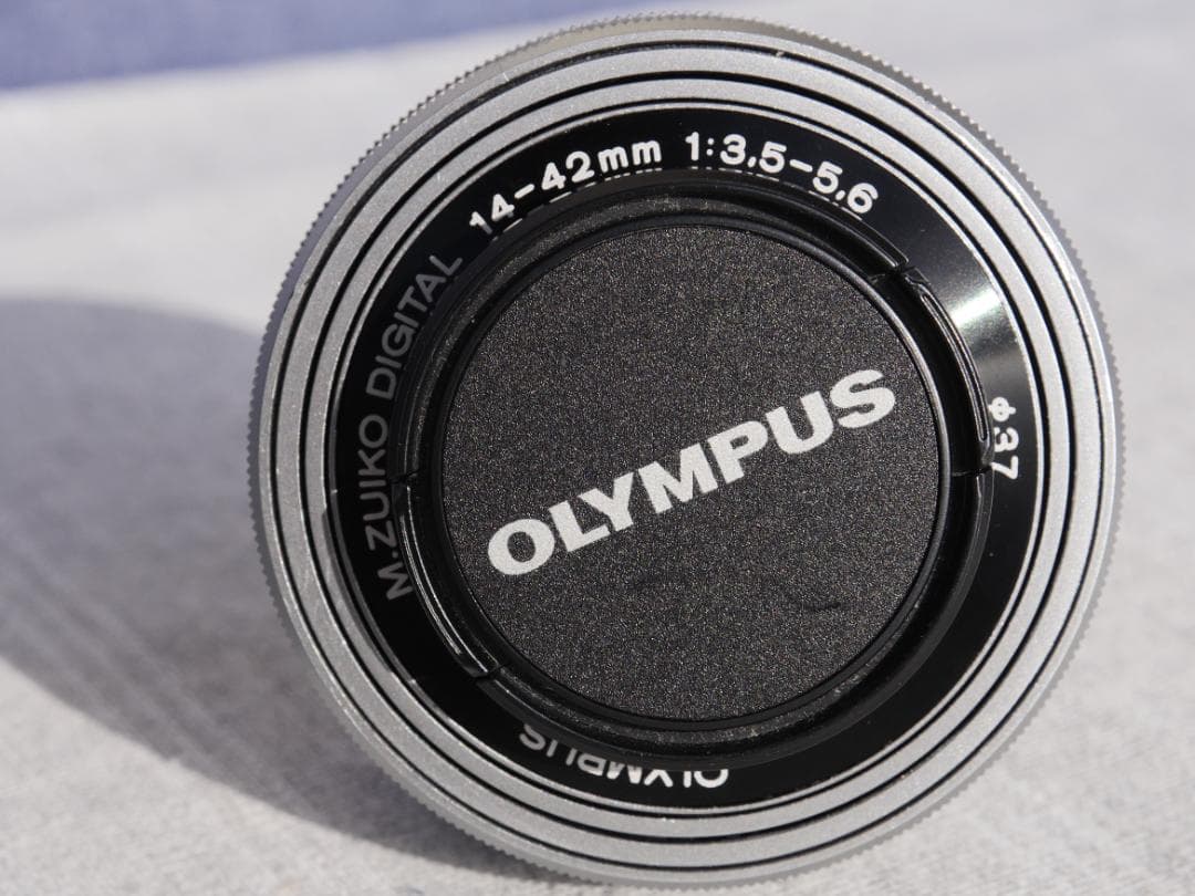 オリンパス M,ZUIKO14-42パワーズーム マルミ保護レンズ付き