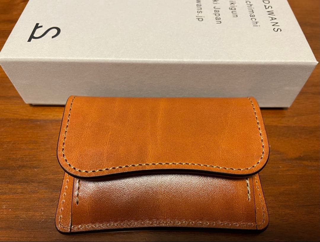 ワイルドスワンズ SADDLE PULL UP /TONGUE（CL）CAMEL