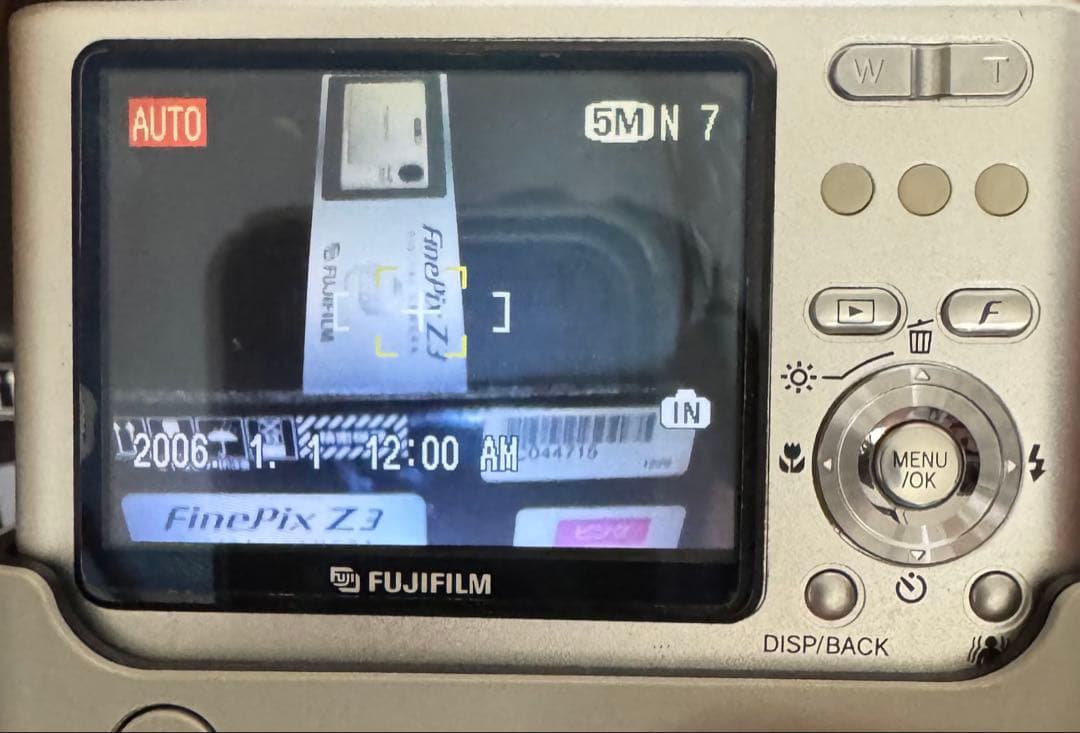 【中古品】FUJIFILM Fine Pix Z3 起動確認 付属品有 電池消耗