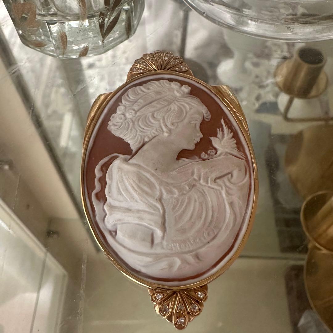 カメオブローチ　18K ダイヤ　刻印あり