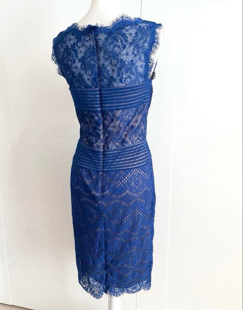 タダシショージのブルーレースタイトドレス, US 4