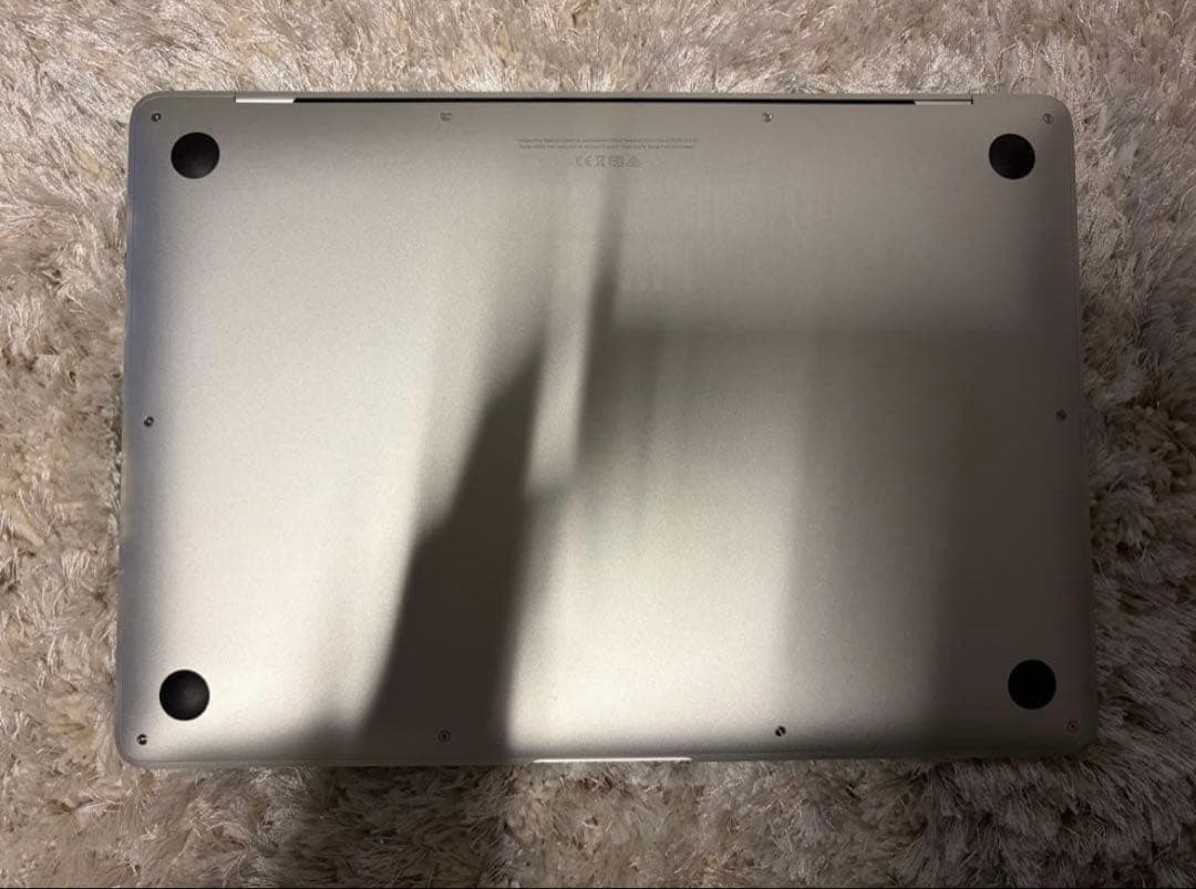 Apple MacBook 本体 充電器付き