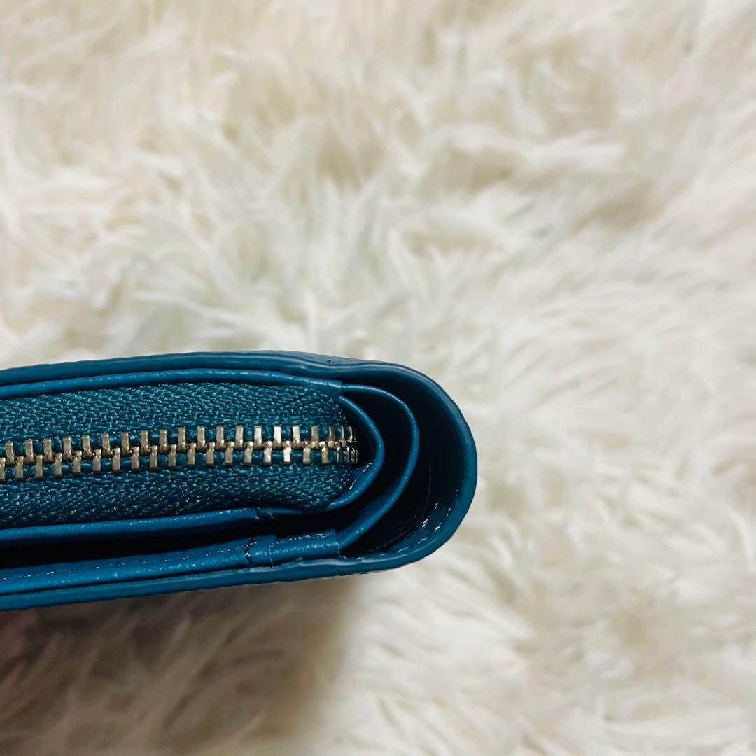 茉*花様 【美品】russet 二つ折り財布 モノグラムプレート