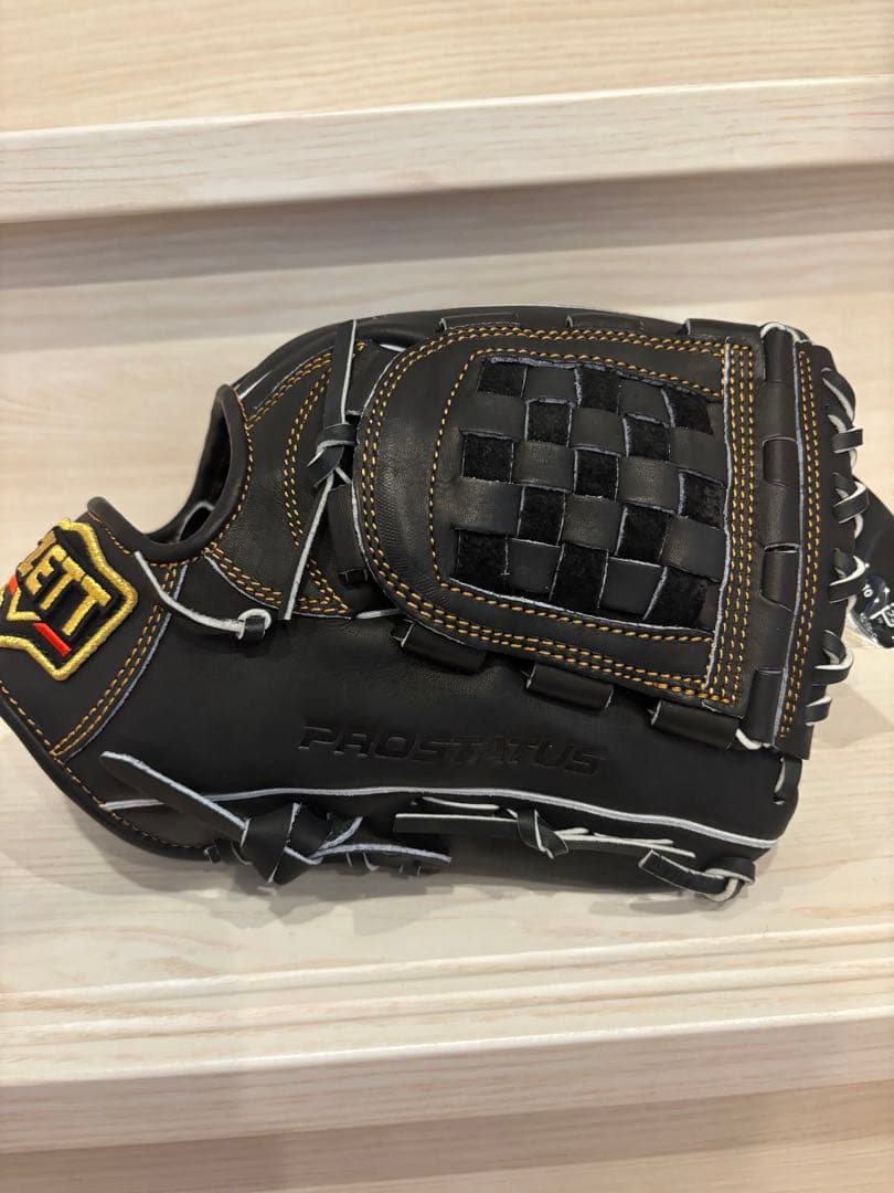 ZETT　プロステイタス　軟式　セカンド•ショート用　源田モデル　ブラック系