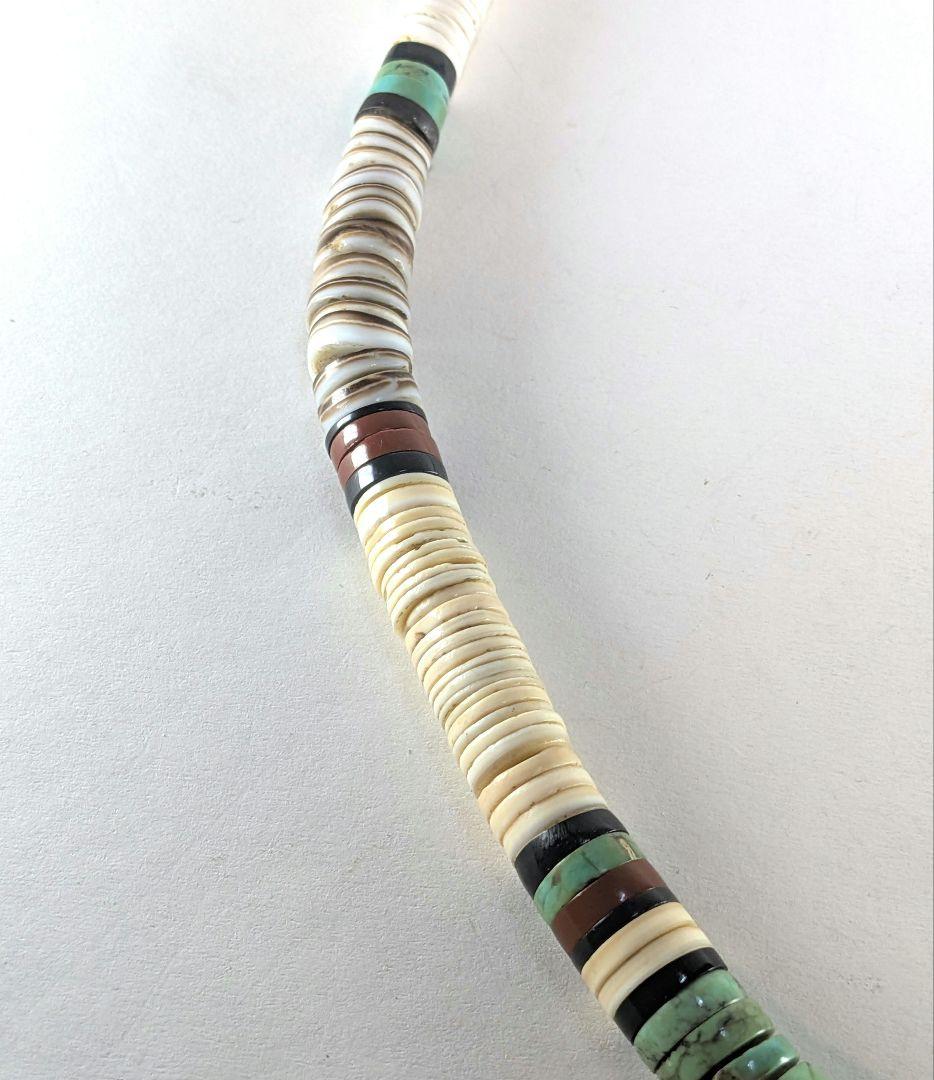 サントドミンゴ族　特大ヒシネックレス