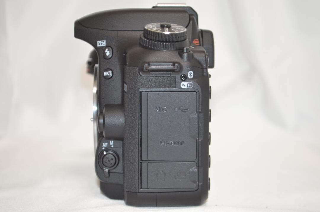 滅多にないシャッター数4400回以下 Nikon D7500☆Wi-Fi搭載