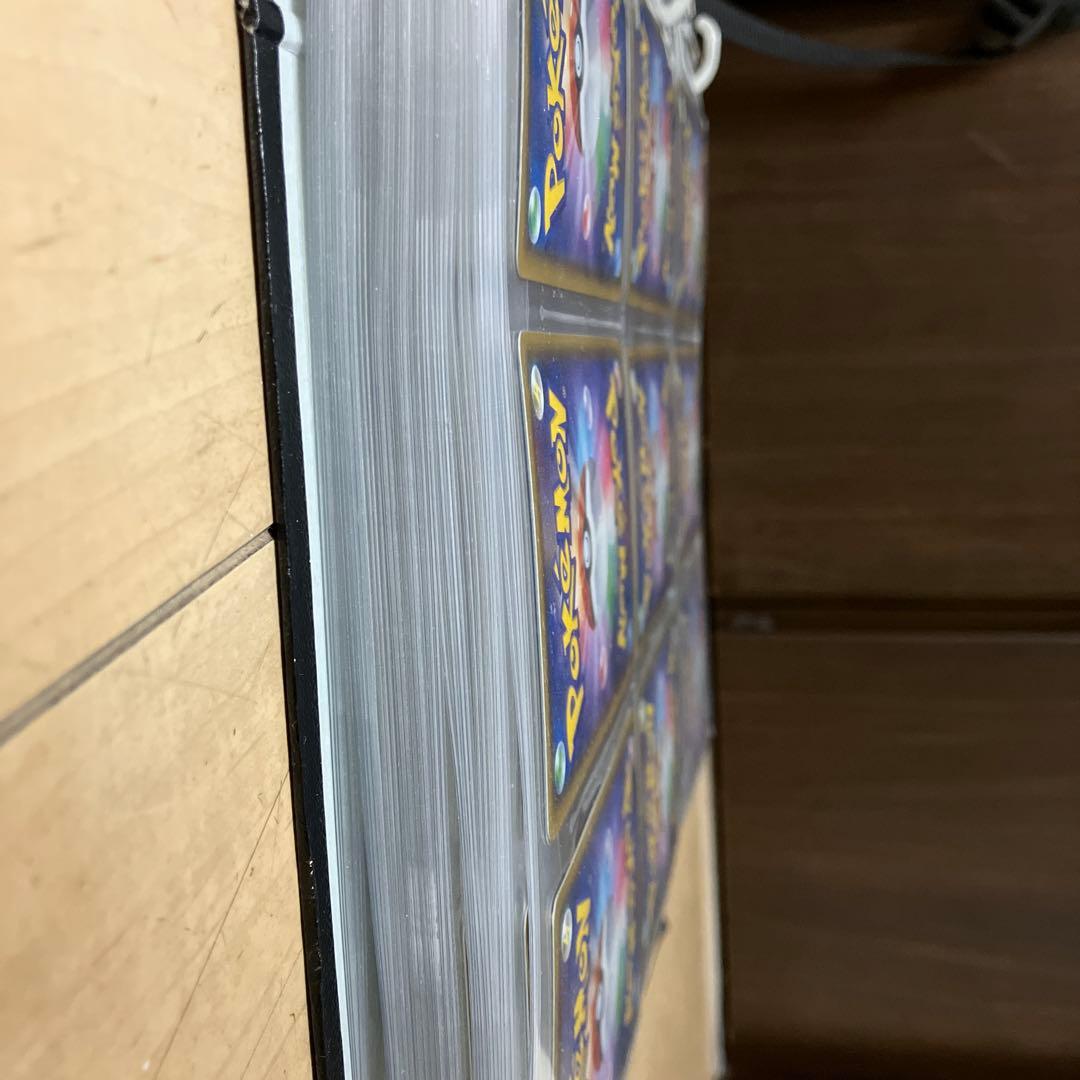 リザードンV MAX SSR（開封後、すぐにスリーブに入れて保管しています）