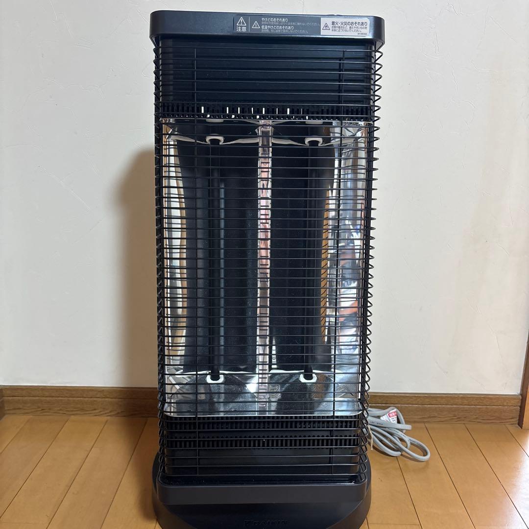 【さく】ダイキン 遠赤外線暖房機 セラムヒート ERFT11ZS-T