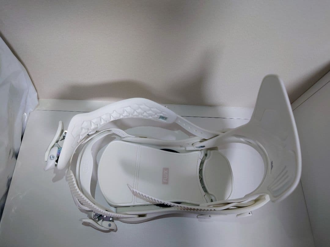 24-25 FLUX DS ホワイト M（未使用）スノーボードビンディング