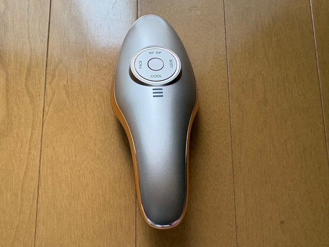 ＭＥラボンエクラ　美顔器