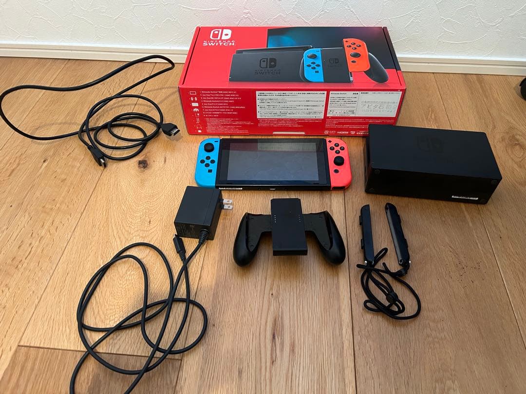 【大人のみ使用、訳あり】Nintendo Switch 本体 Joy-Con付き